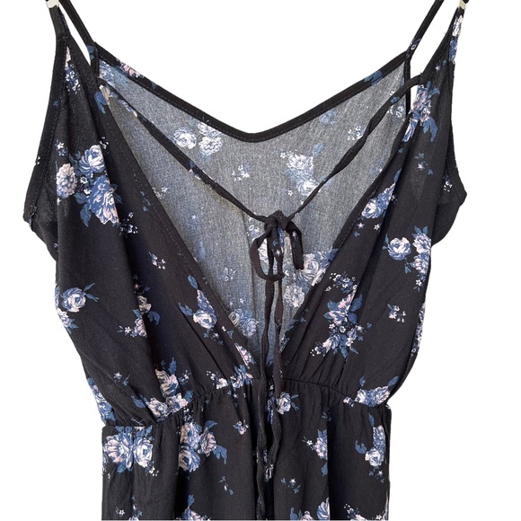 Don't Ask Why Floral Print Romper with Spaghetti Straps and V Back - Picture 7 of 13